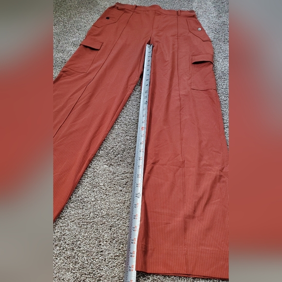 Athleta Vienna Cargo Pant Travel Pant NWT - Picture 7 of 14
